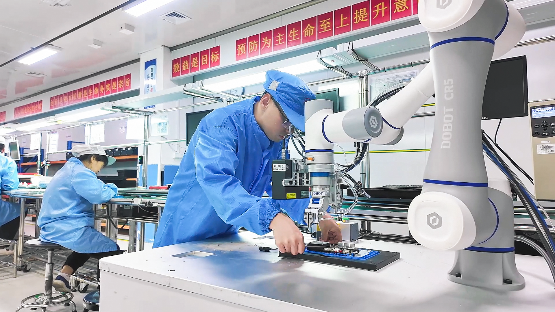 、協作機器人：毫米級精度如何重塑智能制造新格局