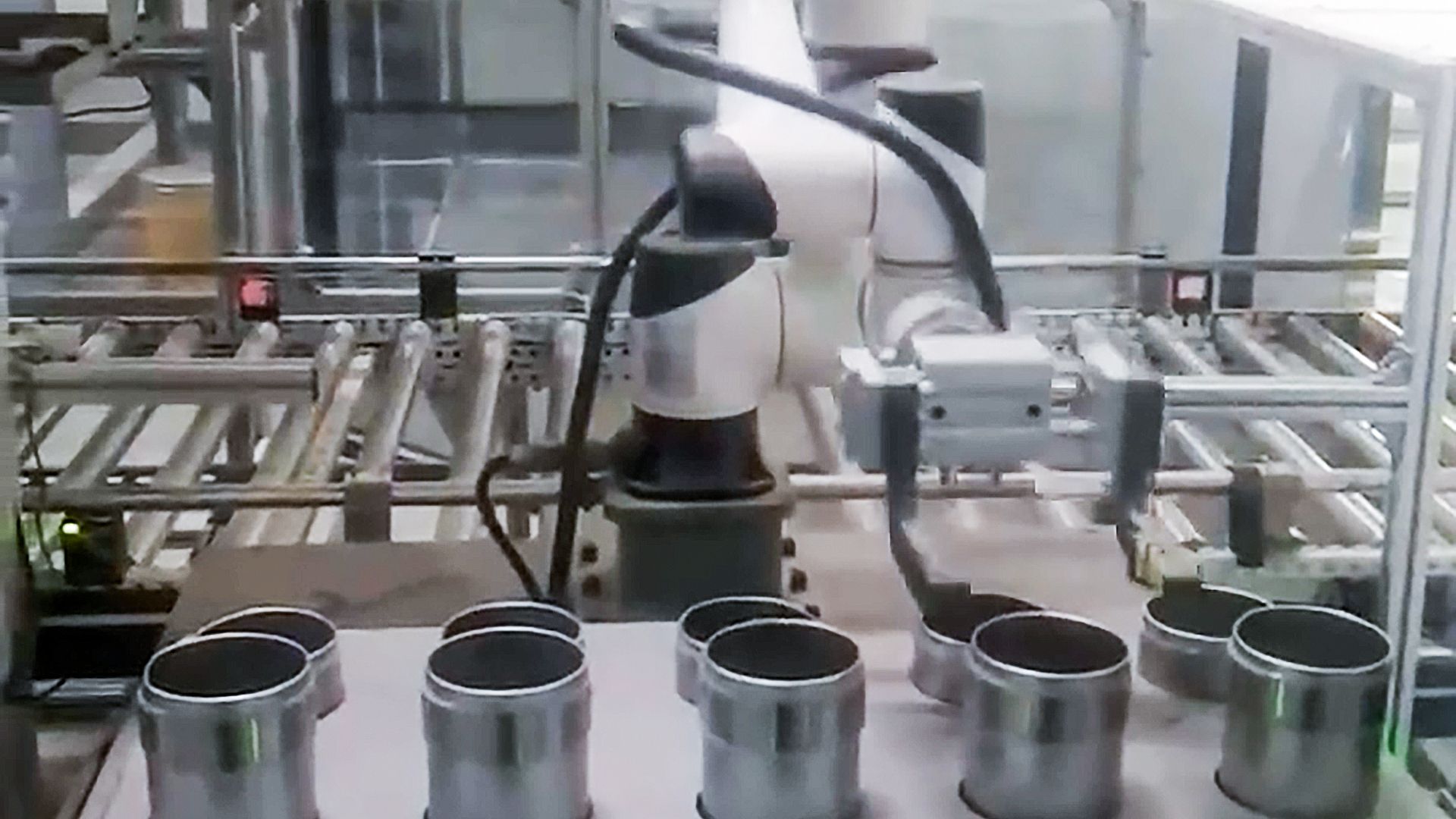 越疆科技,越疆,越疆機器人,越疆官網(wǎng),dobot,協(xié)作機器人,越疆協(xié)作機器人,協(xié)作機械臂,協(xié)作機械手,自動化機械臂,協(xié)作機器人品牌,協(xié)作機器人制造商,協(xié)作機器人研發(fā),具身智能機器人,協(xié)作機器人,科研行業(yè)應(yīng)用,樣本收集,樣本運輸,離心處理,化學(xué)處理,樣本歸檔,運行效益,安全功能,可靠性認(rèn)證,化學(xué)物品取樣,裝填,重復(fù)定位精度,減少實驗傷害,減輕負(fù)擔(dān)、農(nóng)業(yè)環(huán)保實驗室